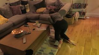 Zoe Sugg feet photo thumbnail