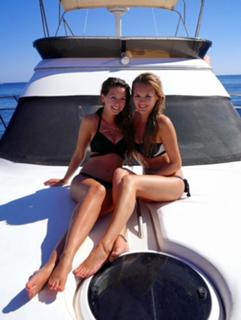 Zoe Sugg feet photo thumbnail