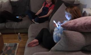 Zoe Sugg feet photo thumbnail
