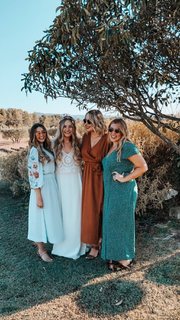 Zoe Sugg feet photo thumbnail