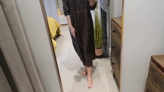 Zoe Sugg feet photo thumbnail
