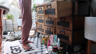 Zoe Sugg feet photo thumbnail