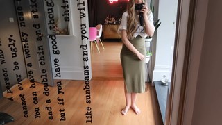 Zoe Sugg feet photo thumbnail