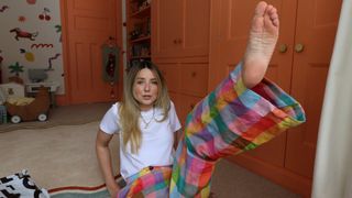 Zoe Sugg feet photo thumbnail