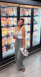 Zoe Sugg feet photo thumbnail