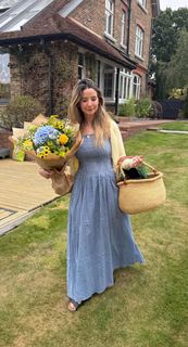 Zoe Sugg feet photo 9