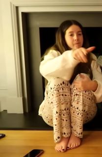 Zoe Sugg feet photo 5