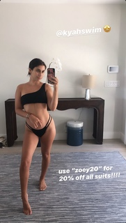 Zoey Burger feet photo 9