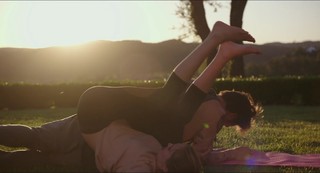 Zoey Deutch feet photo thumbnail