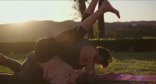 Zoey Deutch feet photo thumbnail
