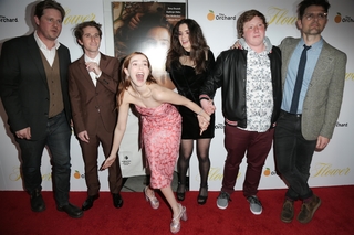 Zoey Deutch feet photo thumbnail