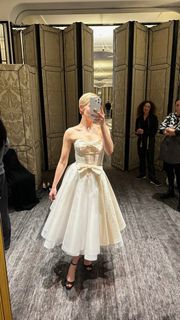 Zoey Deutch feet photo thumbnail