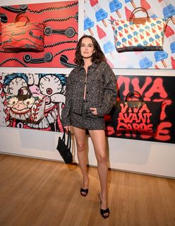Zoey Deutch feet photo 3