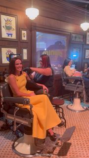Zoey Deutch feet photo 1