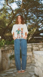 Zoey Deutch feet photo 1