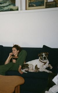 Zoey Deutch feet photo 1