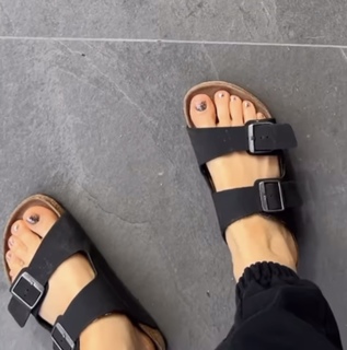Zofia Zborowska feet photo 20