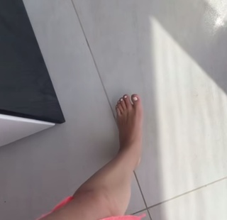 Zofia Zborowska feet photo 1