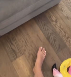 Zofia Zborowska feet photo 1