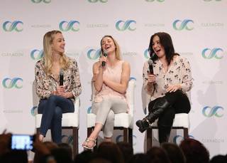 Zoie Palmer feet photo 14