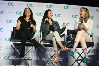 Zoie Palmer feet photo 5