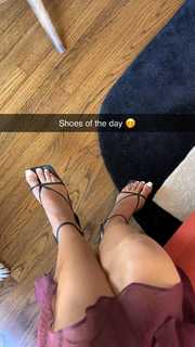 Zolee Griggs feet photo 3