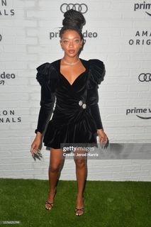 Zolee Griggs feet photo 10