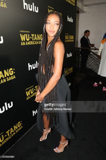 Zolee Griggs feet photo 4