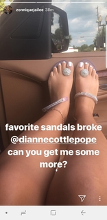 Zonnique feet photo 8