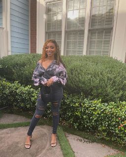 Zonnique feet photo 1