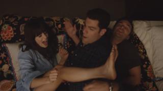 Zooey Deschanel feet photo thumbnail