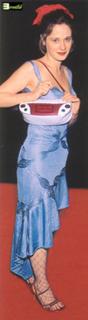 Zooey Deschanel feet photo thumbnail