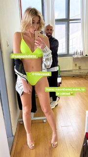 Zora Hejdová feet photo 4