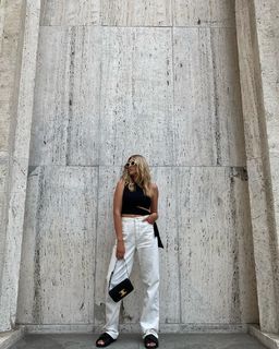 Zora Hejdová feet photo 11