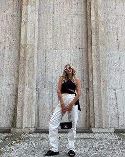 Zora Hejdová feet photo 10