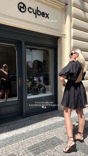 Zora Hejdová feet photo 3