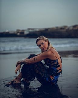 Zora Hejdová feet photo 2