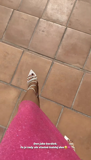 Zora Hejdová feet photo 9