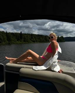 Zora Hejdová feet photo 17
