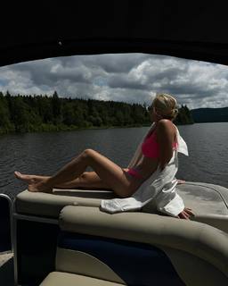 Zora Hejdová feet photo 16