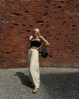 Zora Hejdová feet photo 12
