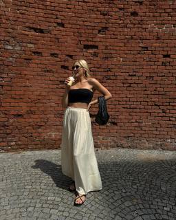 Zora Hejdová feet photo 10