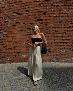Zora Hejdová feet photo 9