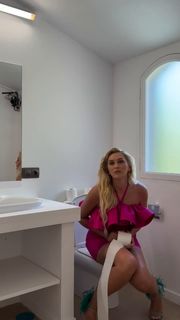 Zora Hejdová feet photo 13