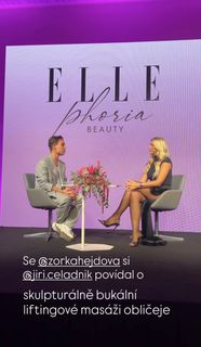 Zora Hejdová feet photo 1