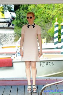 Zosia Mamet feet photo 16