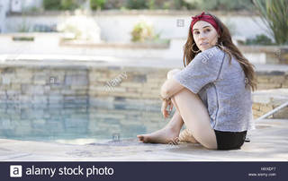 Zosia Mamet feet photo 18