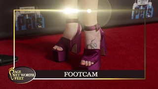 Zosia Mamet feet photo 13