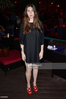 Zosia Mamet feet photo 6