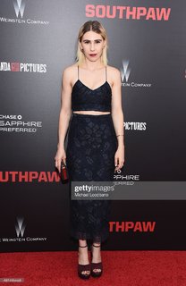 Zosia Mamet feet photo 15